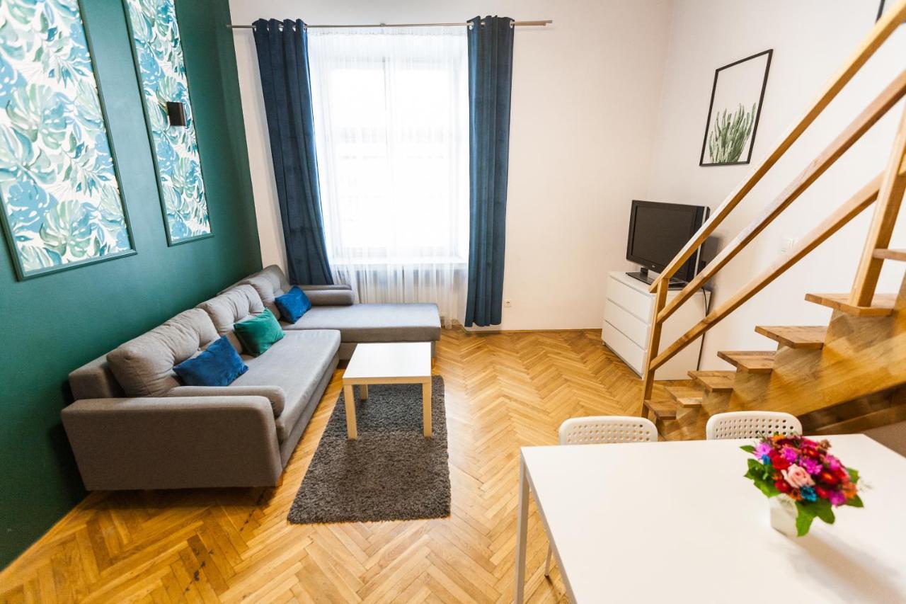 Vintage Szpitalna Apartment Krasków Exterior foto